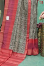 Elegant Geometric Print Silk Blend Saree - Image 2