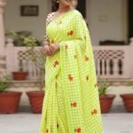 Premium Linen Saree