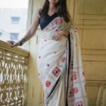 Exquisite Textured Linen Saree